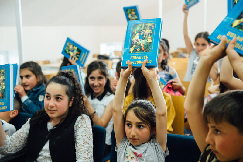 Armenia niños