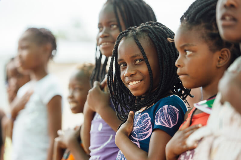 Rapariga a sorrir Moçambique