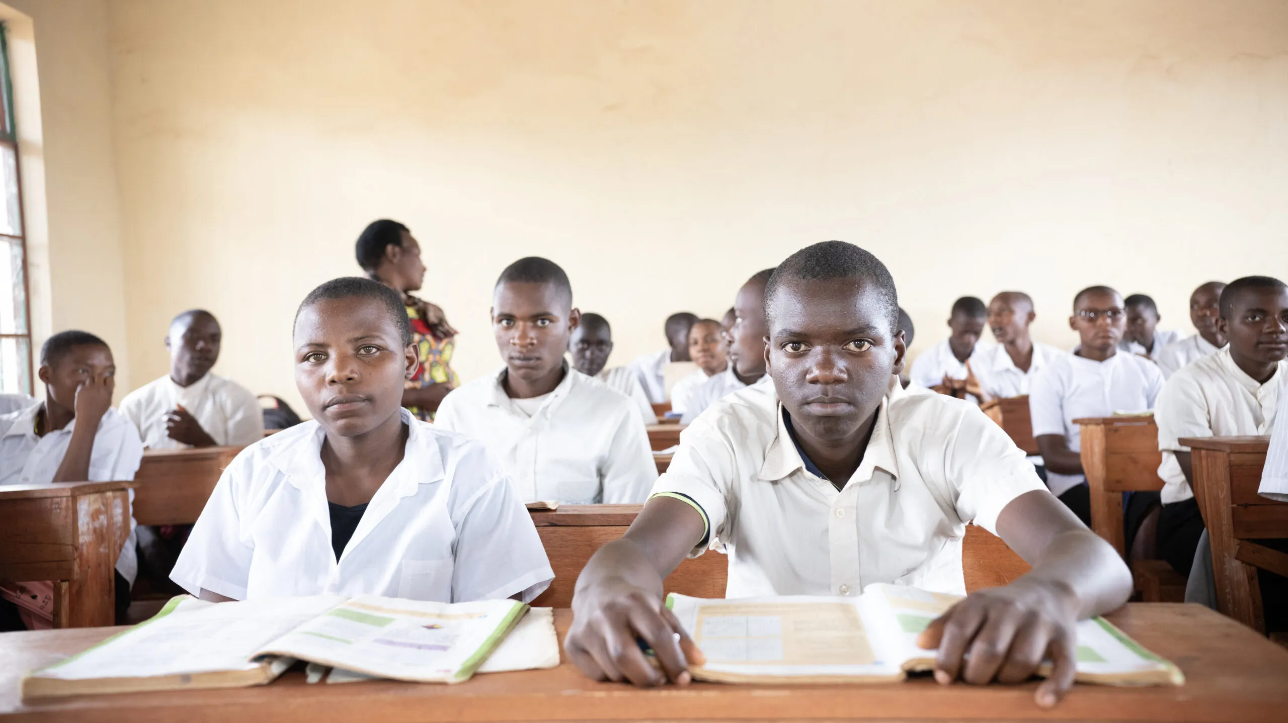 Reading and understanding the Bible with. Using Project Philip - Bible League.