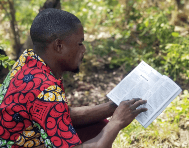 370 Bible Study Booklets